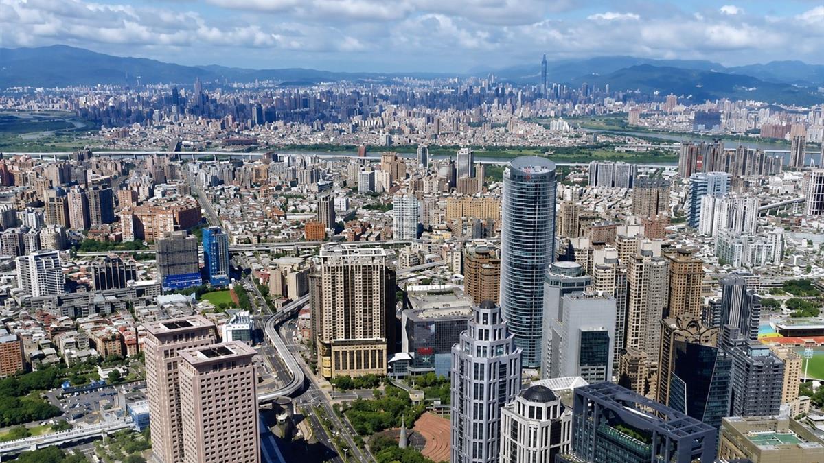 北市預售全破百萬！3751億資金湧入不動產拚產品力